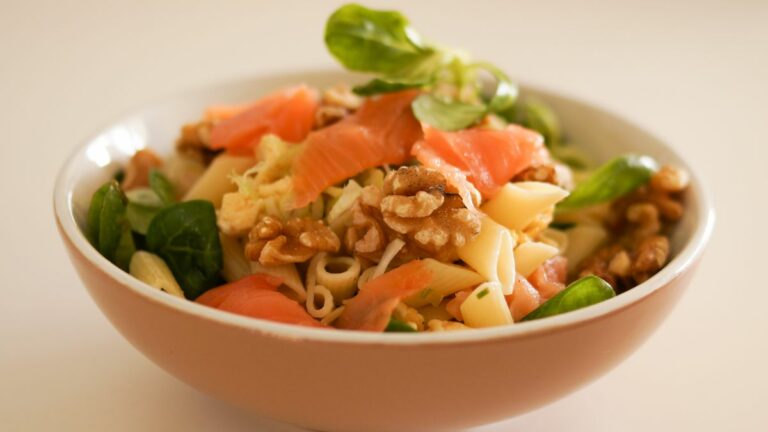 Macarrão com Frango e Legumes