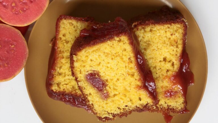 Receita de Bolo de Cenoura com Fubá