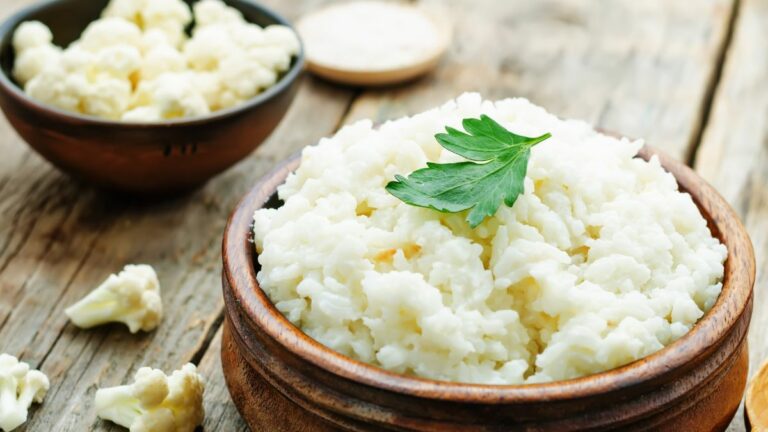 Arroz de Couve-flor com Filé de Frango