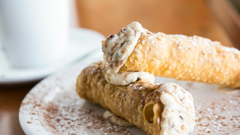 Cannoli com creme de baunilha vegano!