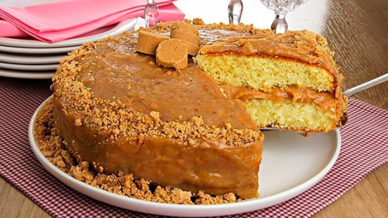 Bolo de paçoca!